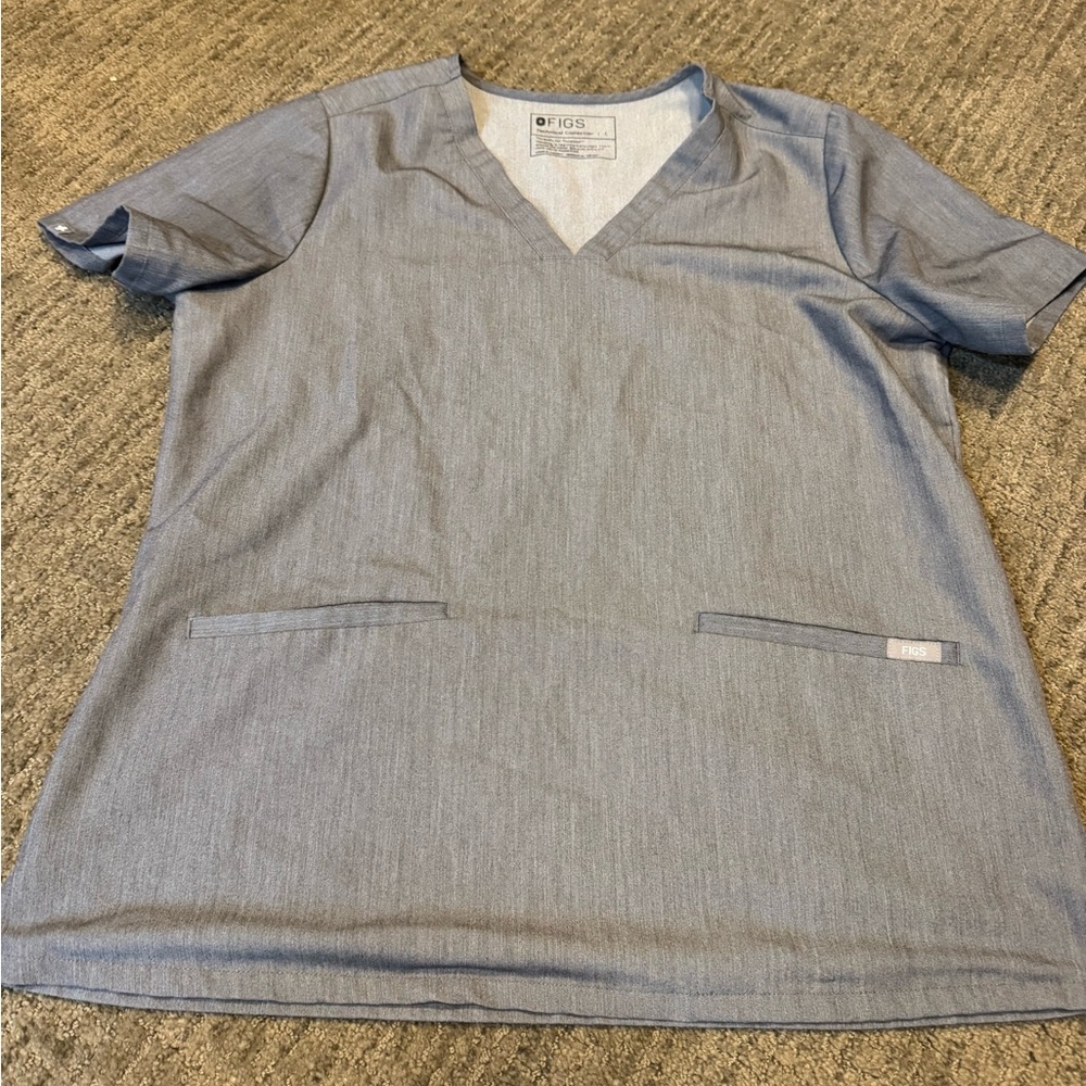 FIGS Casma Three-Pocket Scrub Top